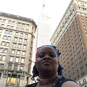 Meet your Posher, Syrine